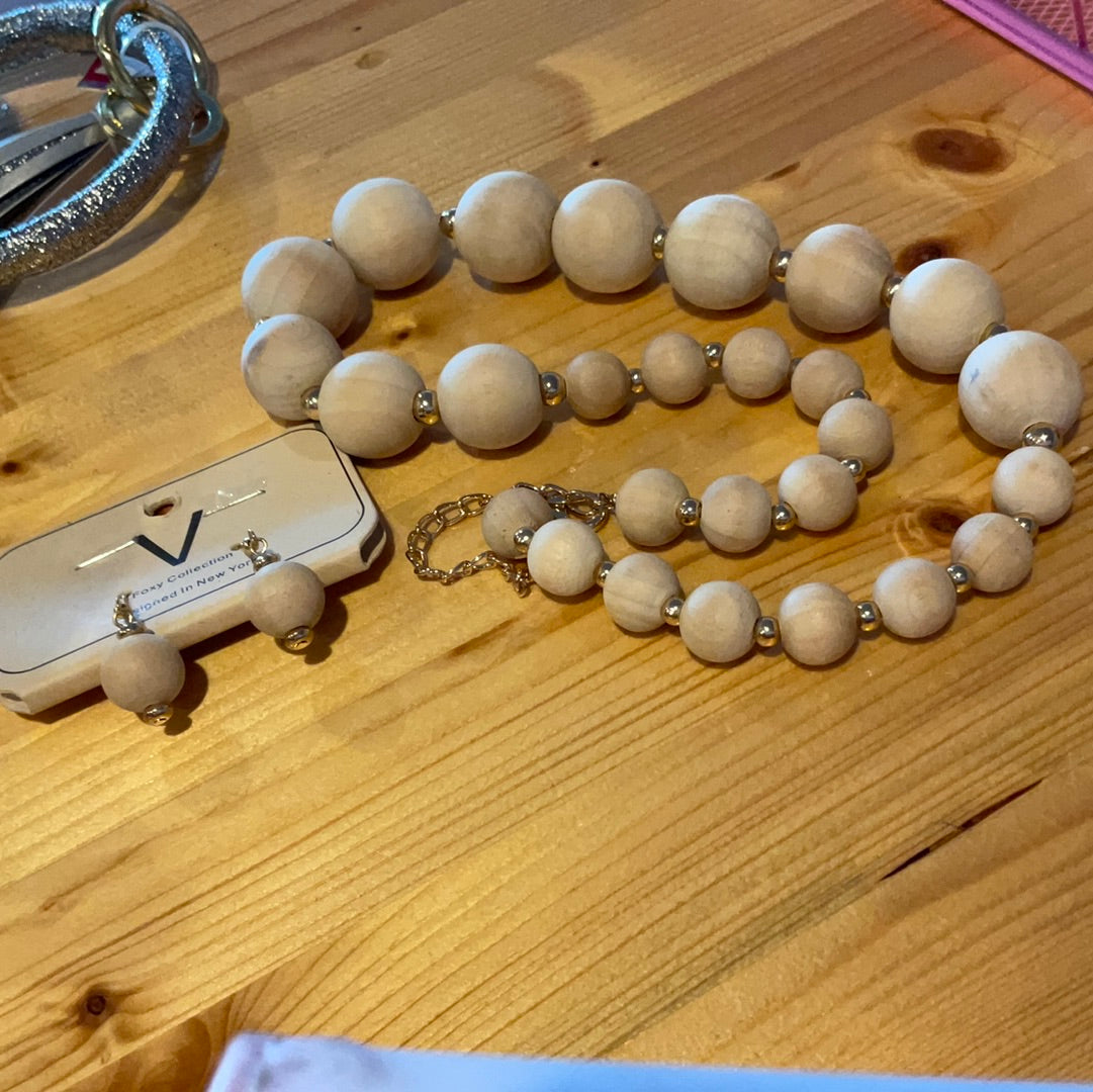 NY Wooden Beaded Necklace