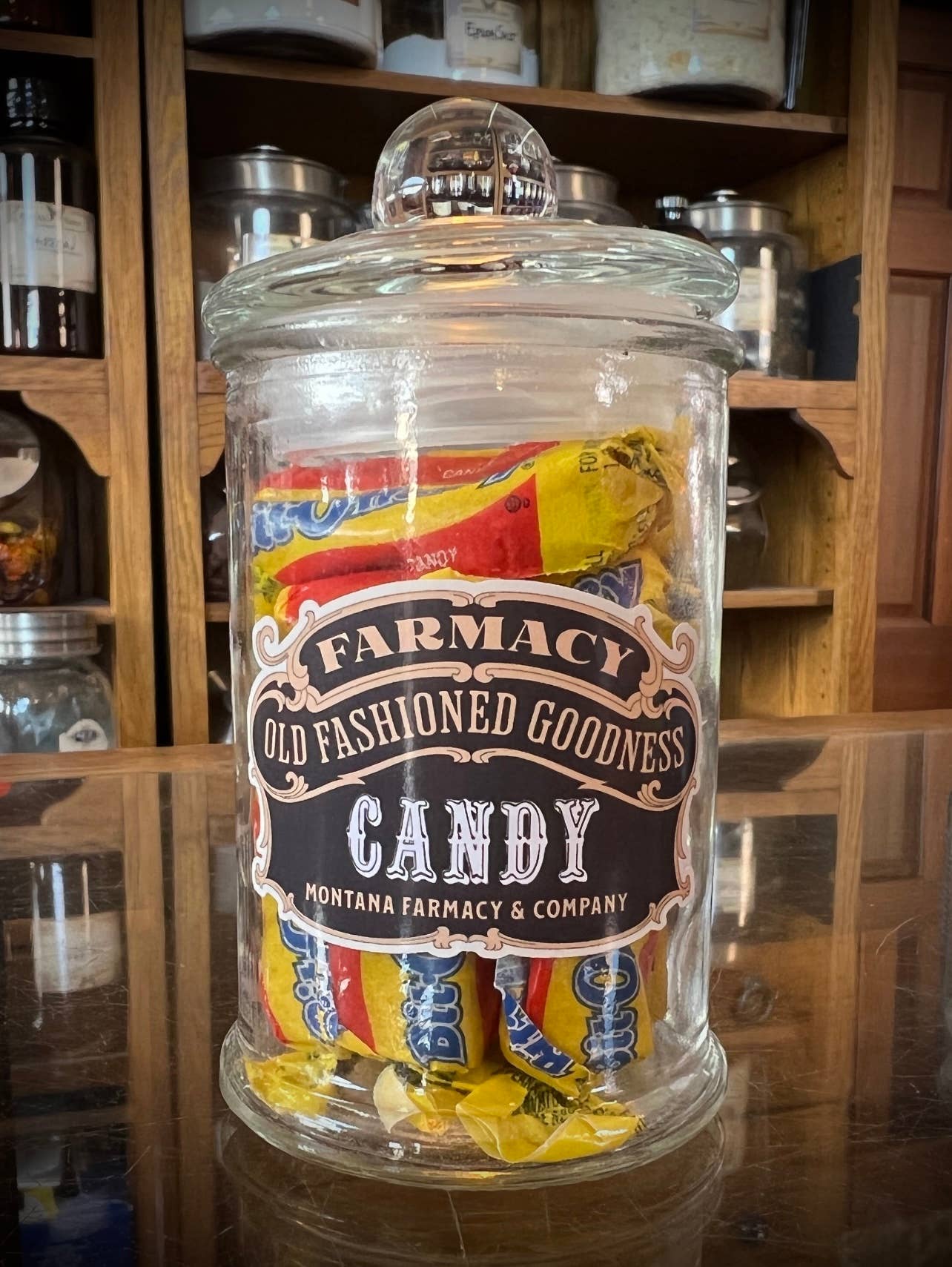 Bit of Honey Nostalgic candy Old Fashioned Apothecary Jar